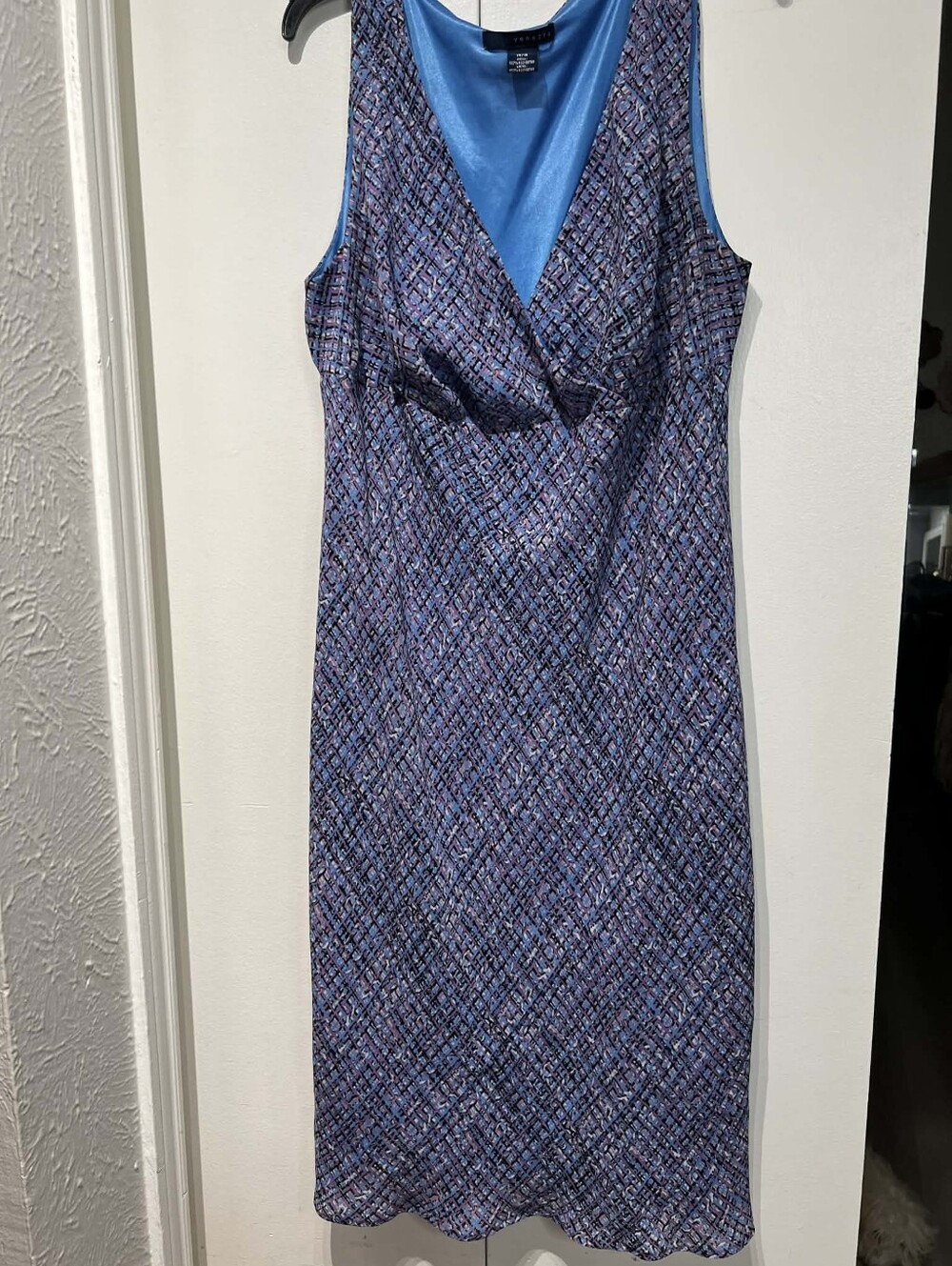 Venezia Blue-Purple Patterned Sleeveless Sheath Dress